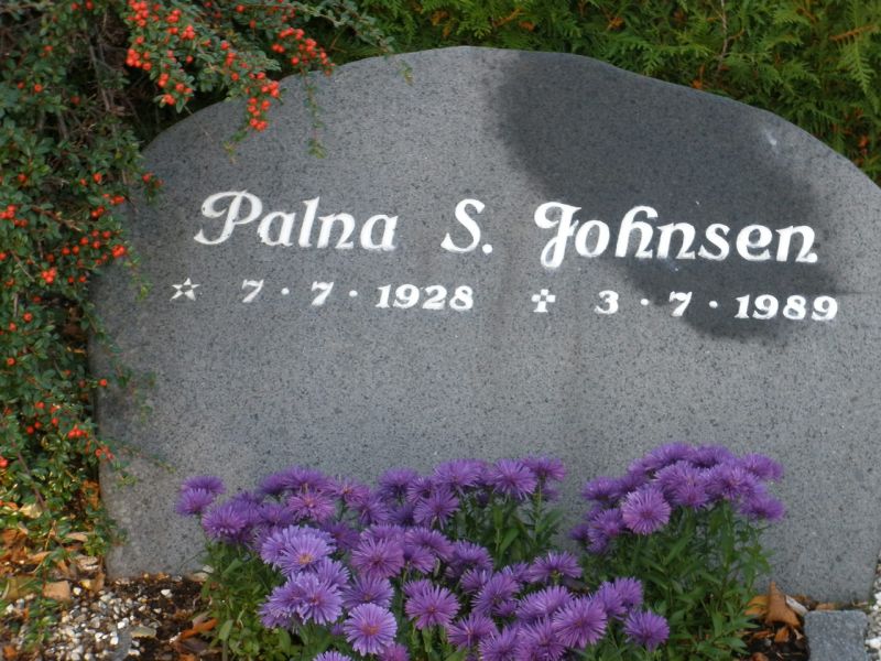 Palna S. Johnsen.JPG